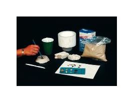 BOOK TROPICAL MARINE FISHES FIELD GUIDE