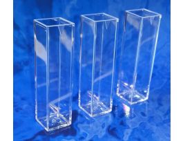 CUVETTE DISPOSABLE MACRO 1FLP PMMA 3.5ML