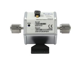 Pressure Transducer, Differential, 1000 Torr, 4 VCR-F, 0-10 VDC, Bidirectional, DB9
