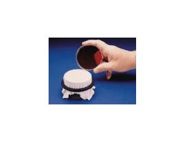 Replica-plating tool for 90 to 100-mm petri dishes