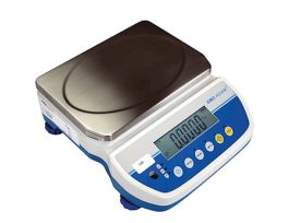 Latitude Compact Industrial Bench Scale; 3 kg x 0.5 g