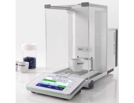 Excellence Analytical Balance, 220g x 0.0001g; Internal Calibration