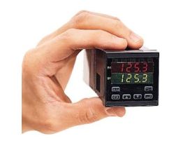 1/16-DIN Universal Input Temperature Controller; Fuzzy/2 SPST/Alarm