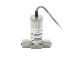 Pressure Transducer, 100 psia, Flow-through, 0-10 VDC, 4 VCR Female, 15-pin HD