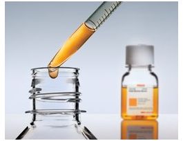 Fetal Bovine SerumUSA origin, Dialyzed by ultrafiltration against 0.15 M NaCl, sterile-filtered, suitable for cell culture 100ML