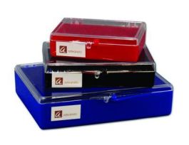 INCUBATION TRAYS FOR STAINING.