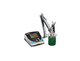 PC 700 Benchtop Meter with Electrode Stand